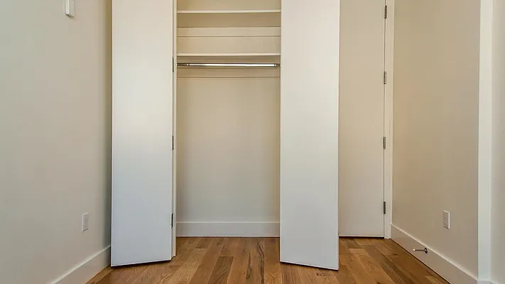 Rented by Nooklyn NYC LLC | media 21