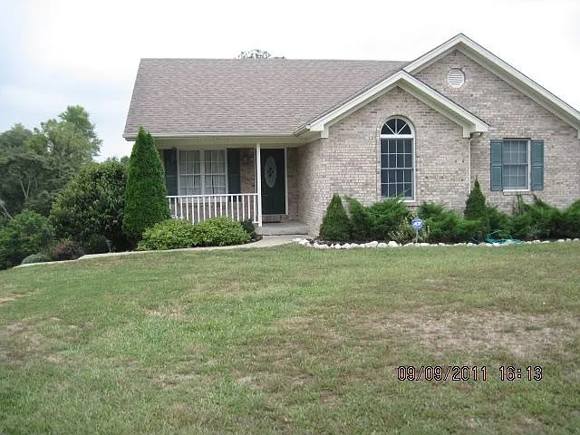 581 Ridgemont Dr photo 1