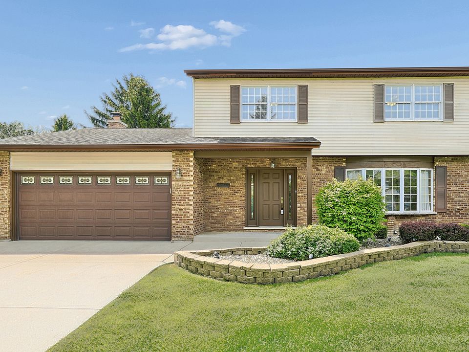 909 W Surrey Rd, Addison, IL 60101 | Zillow