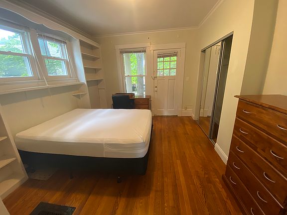 5th image of 1328 Forest Ct