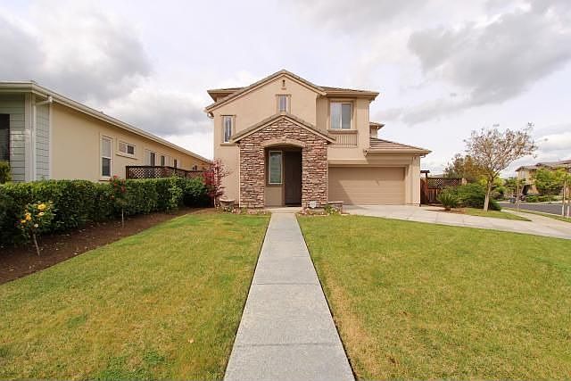 1st image of 485 Goodall Dr