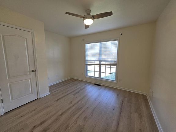 4th image of 524 Oakmont Dr