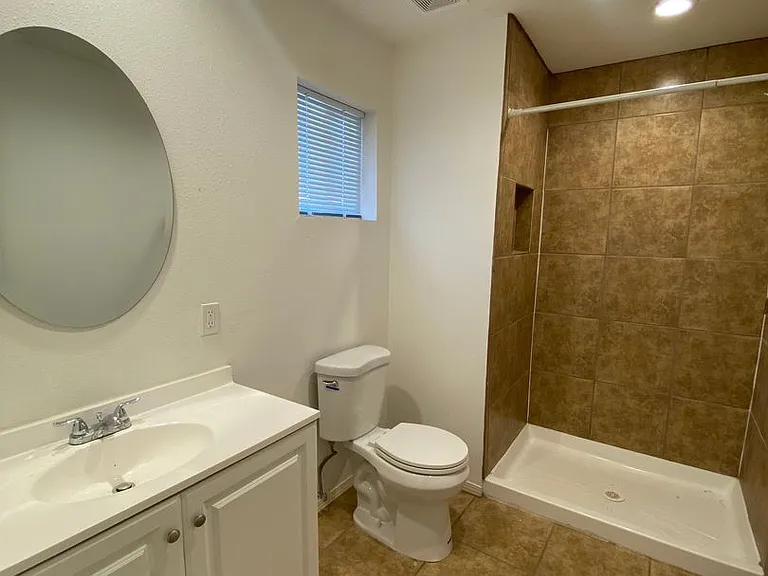 1200 Stanford Dr NE — Photo 19
