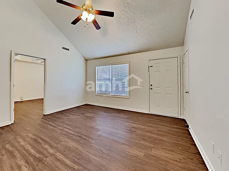 3001 Mesquite Dr — Photo 7