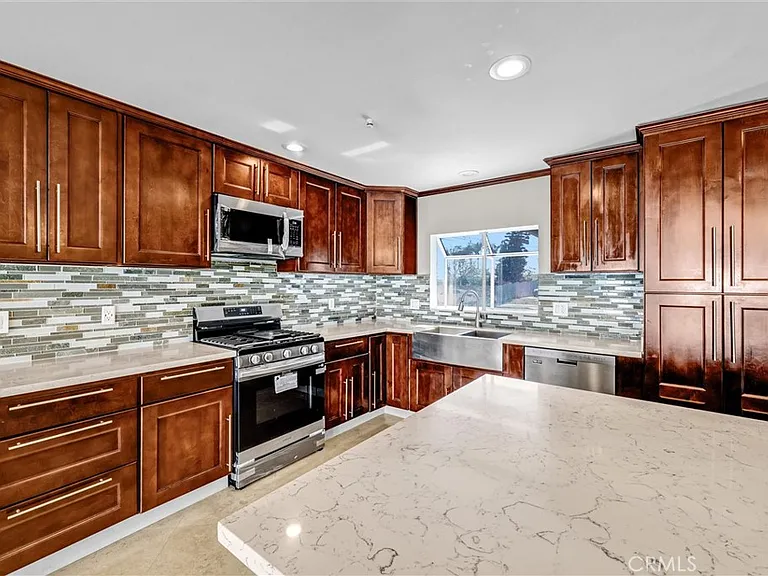 2751 San Carlos Ln — Photo 9