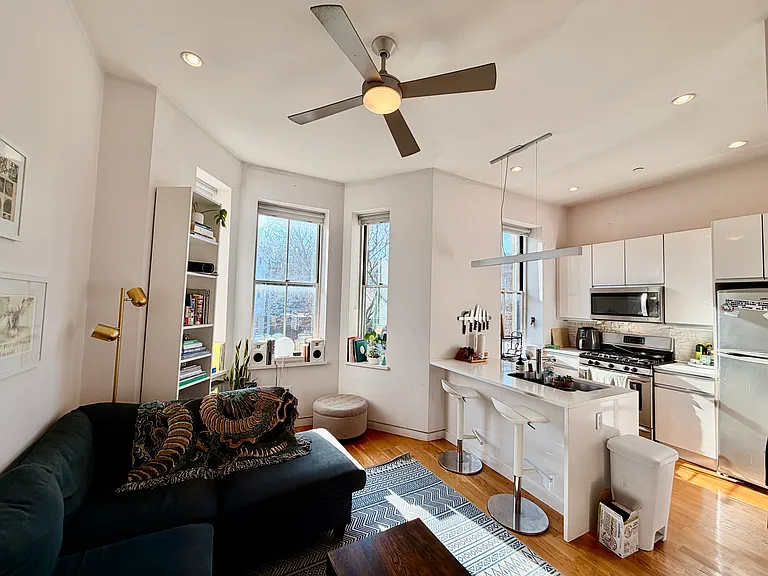 1607 Tremont St #2 — Photo 5