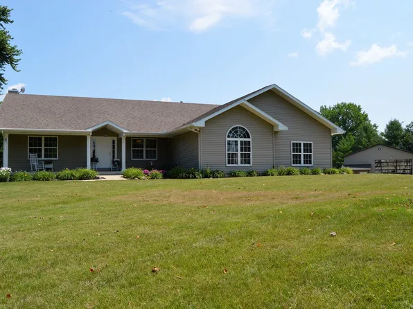 576 Blackfoot Pass, Danvers, IL 61732