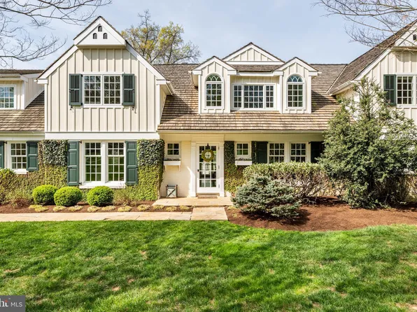 8 Rabbit Run Rd, Malvern, PA 19355