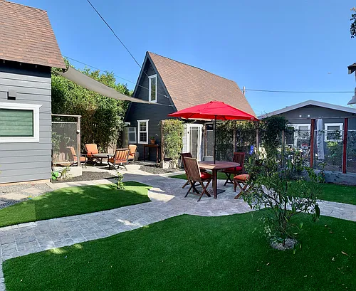 3154 Grape St Photo 1