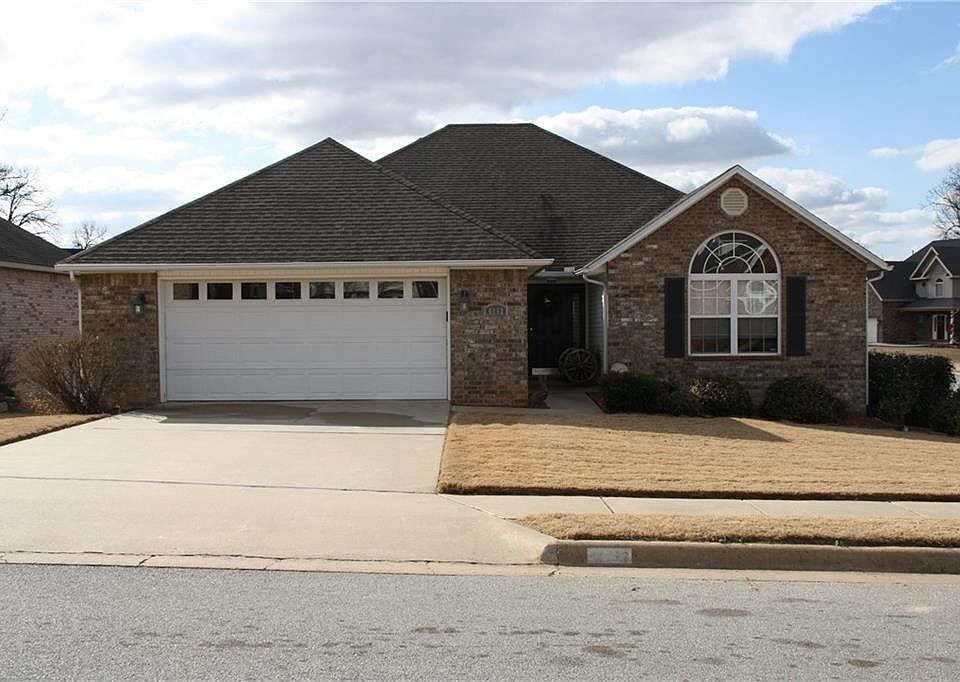 1st image of 6152 W Pleasant Dr