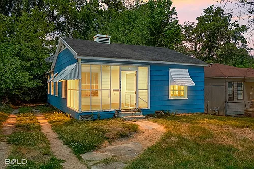 3420 Darien St Photo 1