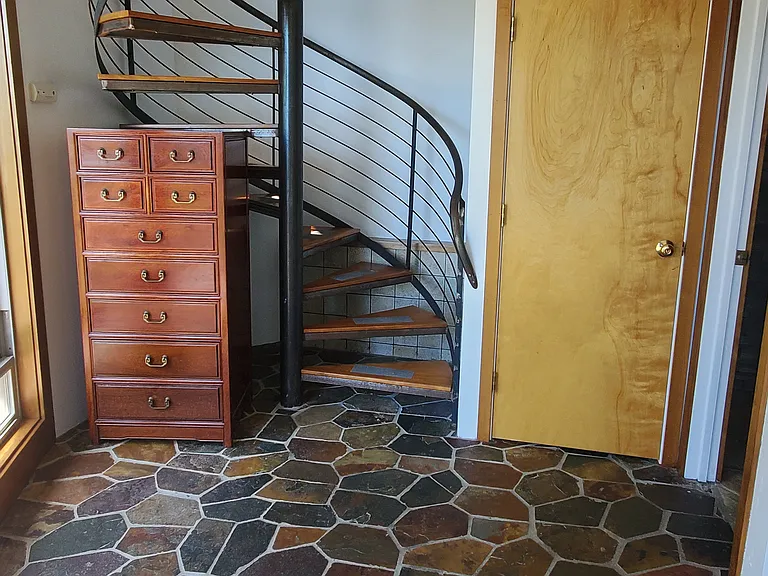406 Doulton Ct #1/2 — Photo 8