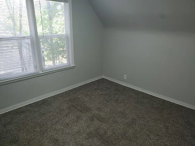 1329 N Meade St — Photo 10