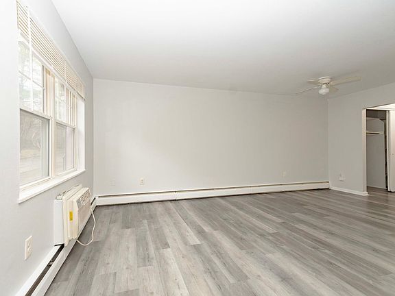 5th image of 6419 Montgomery Rd #B4