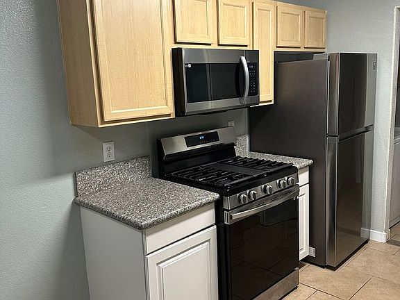 4th image of 950 Seven Hills Dr APT 1912