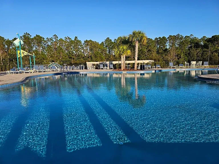 2667 Swooping Sparrow Dr — Photo 32