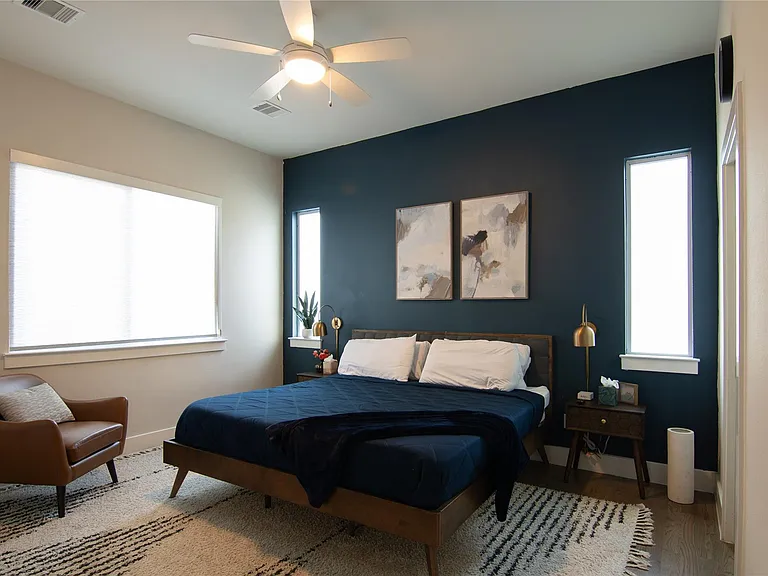 2306 Wipprecht St — Photo 23