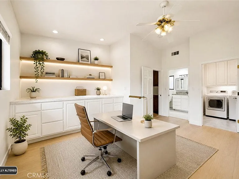24620 Moon Ave — Photo 22