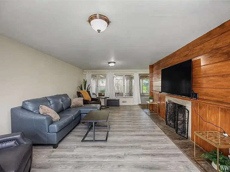 9326 Rivershore Dr — Photo 13