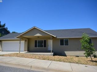 232 NE Rose Ridge Dr, Winston, OR 97496