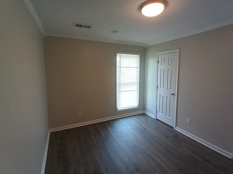 162 Romie Dr — Photo 15