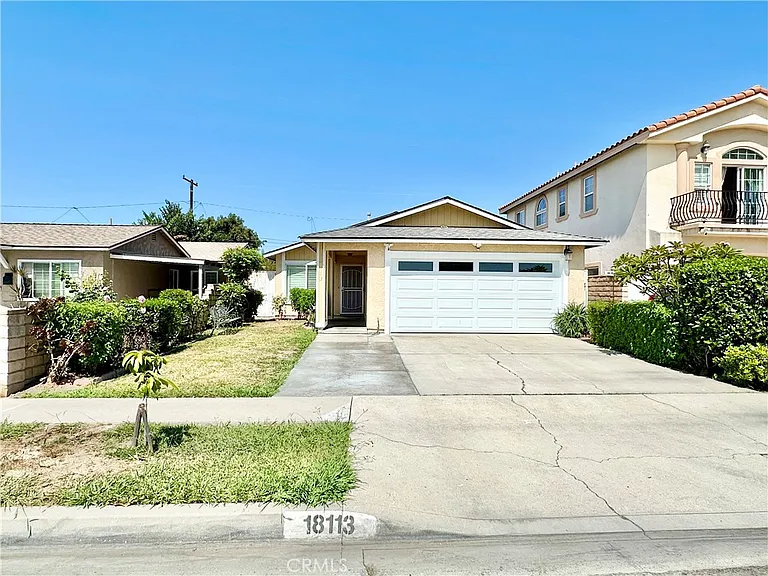 18113 Elaine Ave — Photo 2