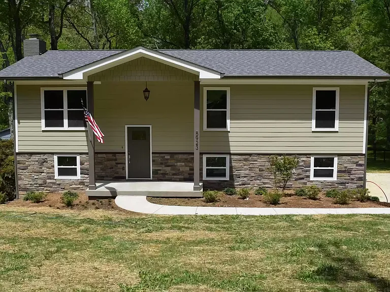 5923 Browntown Rd — Photo 3