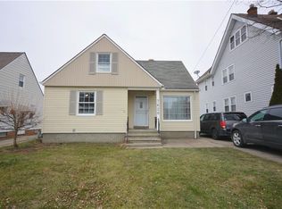 7620 Ivandale Dr, Parma, OH