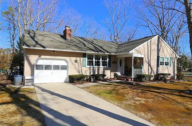 1st image of 1 Carteret Ct
