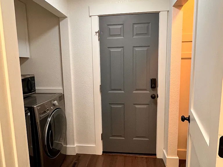 3015 Summit Ct — Photo 9
