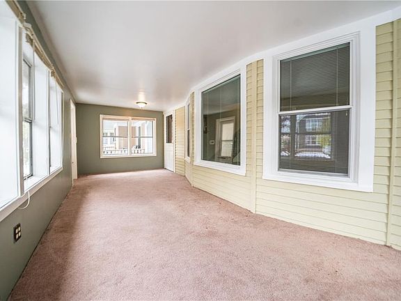 4th image of 1222 Cook Ave