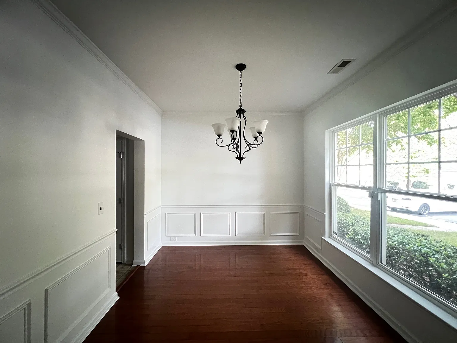 3 bed, 1602 sqft, $1,680 — Photo 3
