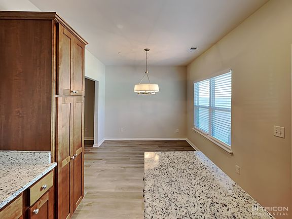 4th image of 500 Hickory Leaf Ct