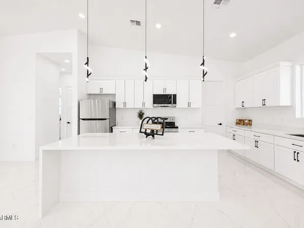 6523 S 333rd Avenue, Tonopah, AZ 85354