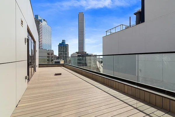 Rented by Compass | media 13