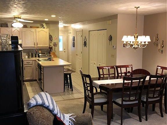 5th image of 130 Pineview Dr NE