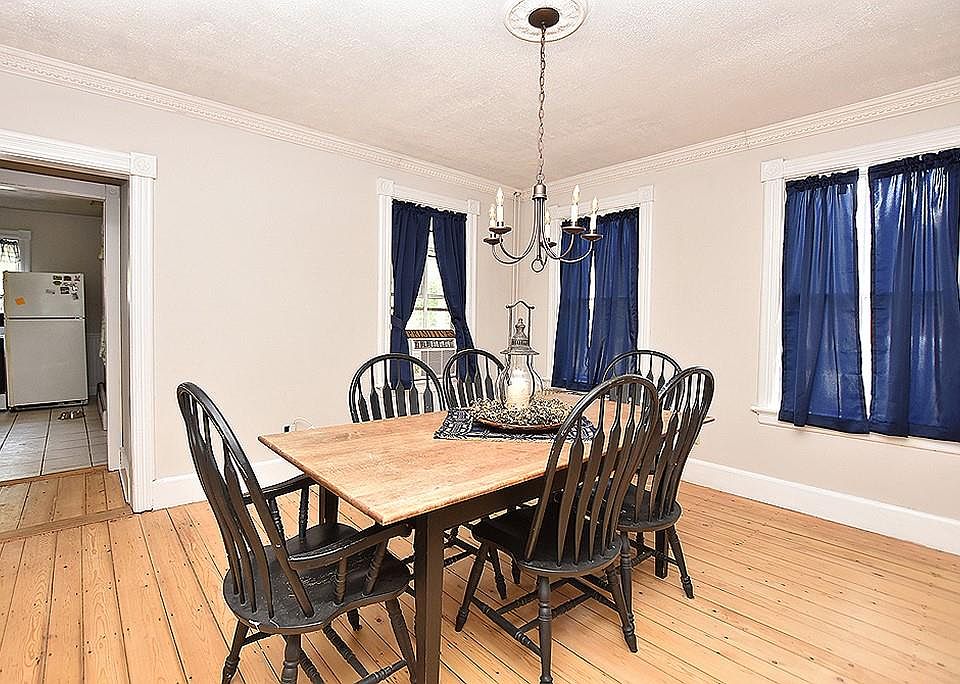 358 Hill St Coventry, RI Zillow Apartments for Rent in Coventry