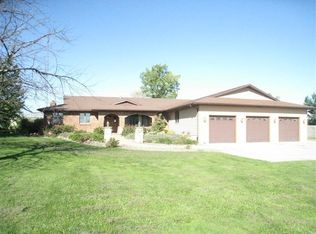 6830 Cleveland Ave, Stevensville, MI 49127