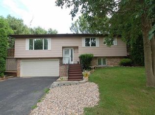 504 Carignan Ct, Baraboo, WI 53913