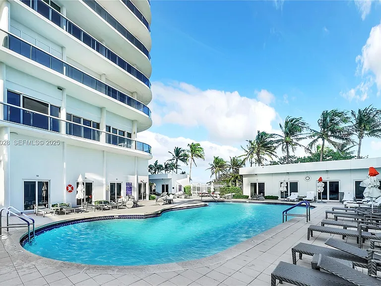 9601 Collins Ave #809 — Photo 24