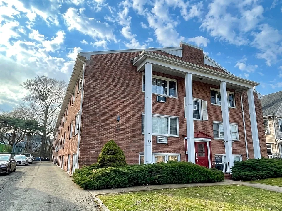 204 Westfield Ave #2F