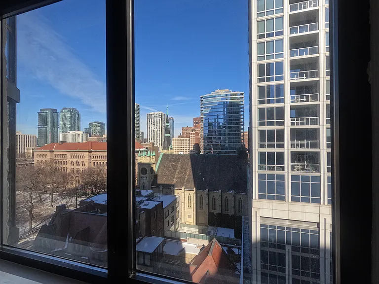 33 W Delaware Pl #11B — Photo 9