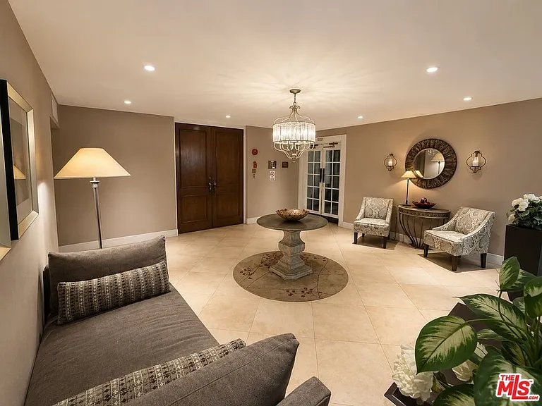 5870 Green Valley Cir #129 — Photo 35