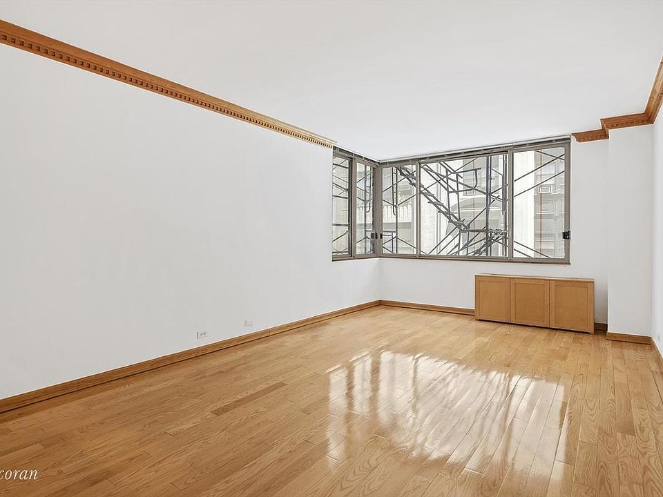 1st image of 350 W 50th St APT 4U