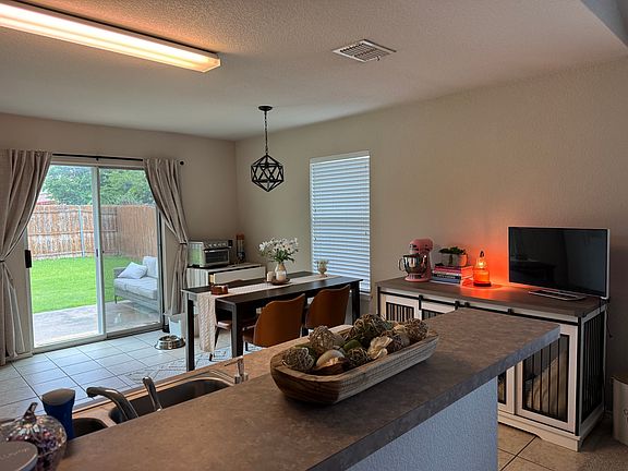 4th image of 4145 Gladney Ln
