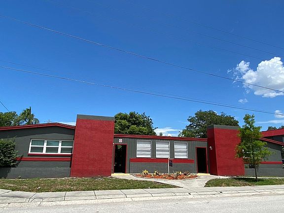 2nd image of 403 S Cirus Ave #11