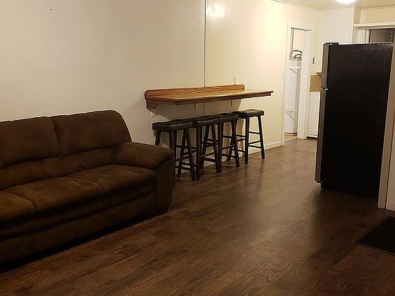 726 Main 