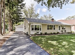 254 N Woodland Dr, Mount Prospect, IL
