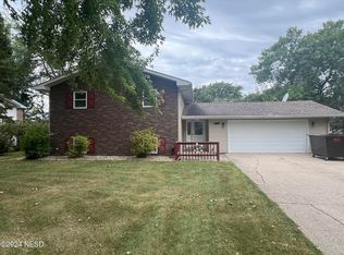 1106 S Viola St, Milbank, SD 57252