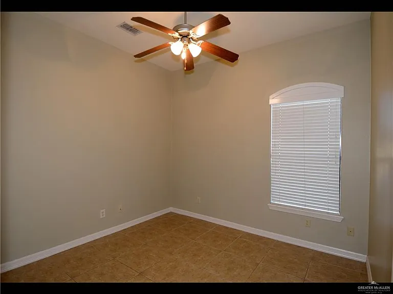 2815 Mimosa St #3 — Photo 12